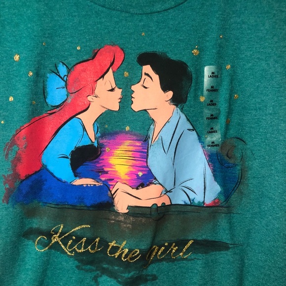 Ariel Kiss the girl tshirt - Picture 3 of 3